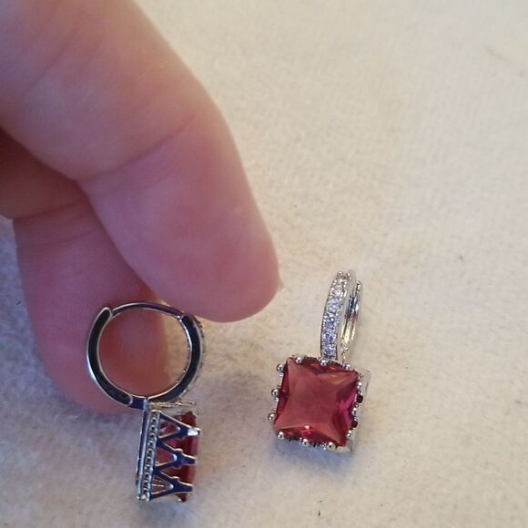 ❤Elegant Pink Gemstone Earrings - Picture 2 of 6